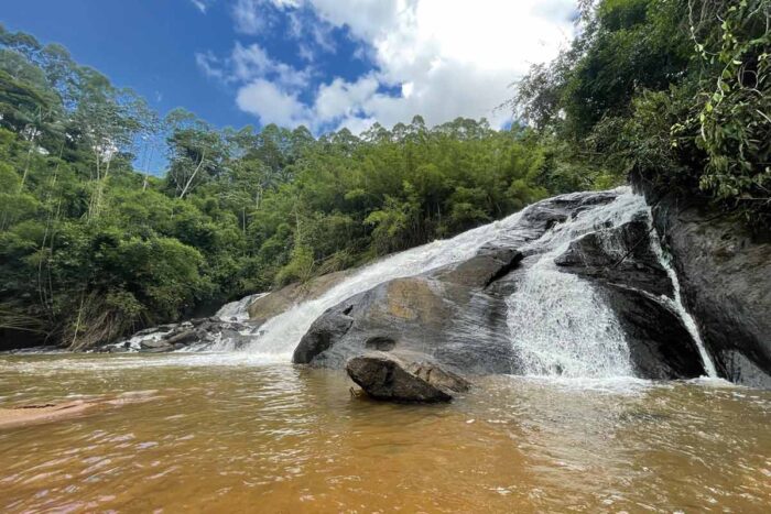 Natureza faz de Muriaé destino certo para desenvolvimento do ecoturismo 1 MURIAE Cachoeira do Naor Credito Elisa Darby