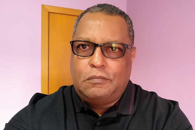 Desigualdade na UFJF: professores não-brancos são apenas 18% do corpo docente 1 PROFESSOR JULVAN MOREIRA DE OLIVEIRA
