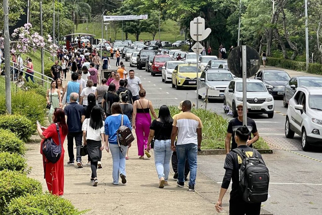 Primeiro dia do Pism 2024 é marcado por trânsito intenso em JF 5 Pism 2024