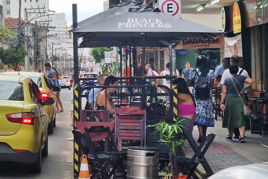 Bar na Rua impulsiona setor gastronômico em JF 2 BAR NA RUA capa Leonardo Costa