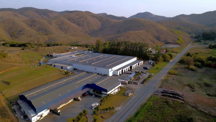 Paraibuna Embalagens chega aos 60 anos inspirada pelos princípios da cultura ESG 2 A segunda unidade fabril está sediada no município de Sapucaia (RJ)