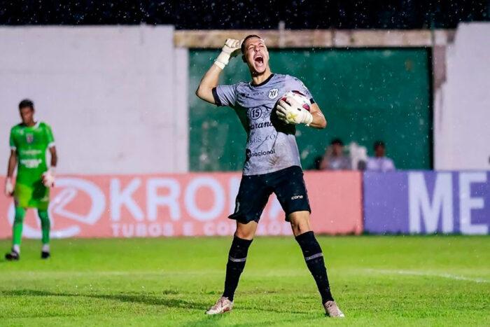 Goleiro juiz-forano comemora destaque na Copinha 1 caniato by aline martins editada