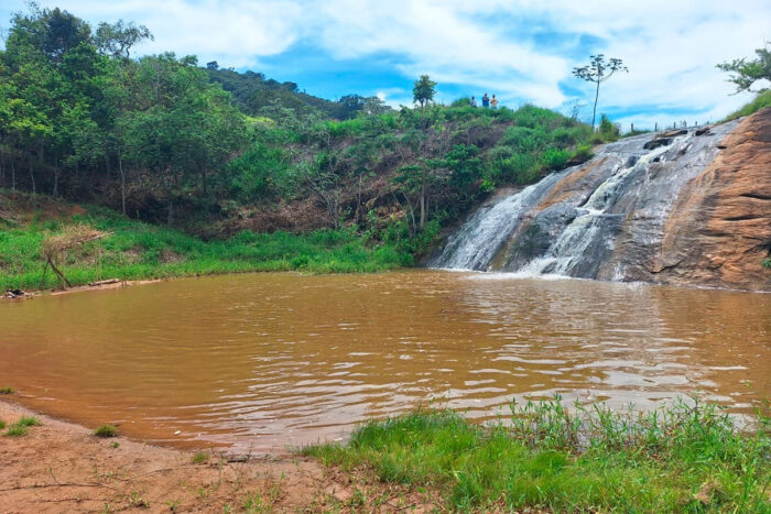 Corpo de adolescente é localizado submerso em cachoeira 1 cachoeira da paciência