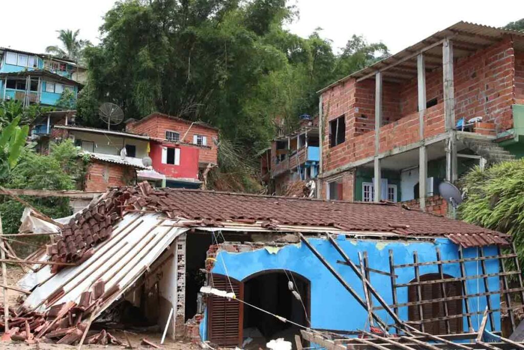Petrópolis lidera ranking de alertas de desastres ambientais emitidos pelo Cemaden 1 desastre ambiental foto rovena rosa agencia brasil