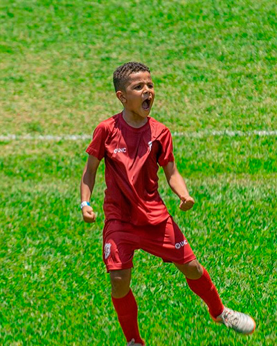 Juiz-forano de 8 anos passa em teste para a base do Fluminense 2 lucas fluminense interna by casal begins editada