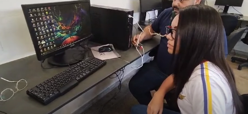 Estudantes mineiras são premiadas por criação de mouse adaptado para colegas com mobilidade reduzida 1 mouse sem toque foto see mg divulgacao