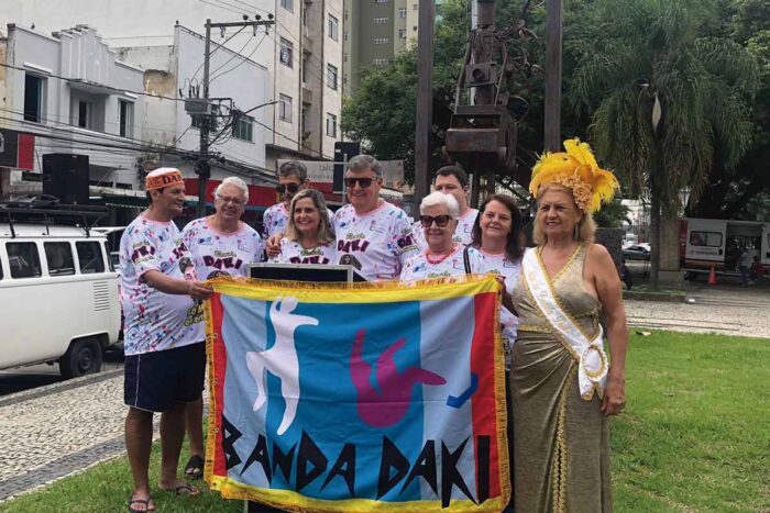 Após hiato de 3 anos, Banda Daki amplia desfile e traz mudanças para 'rejuvenescer' bloco 1 Banda Davi Elisabetta Mazocoli