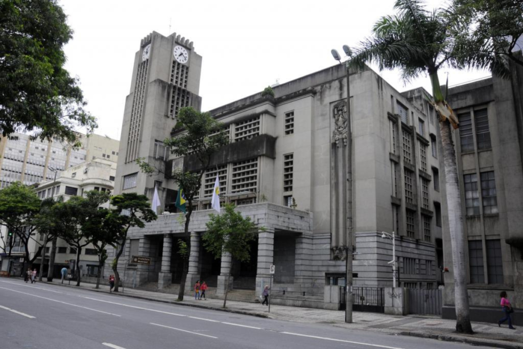 Prefeitura de Belo Horizonte abre concurso com ganhos iniciais de R$ 7,7 mil 1 Prefeitura de Belo Horizonte