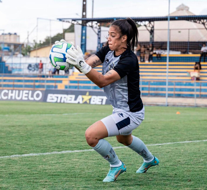 flavia guedes no gol