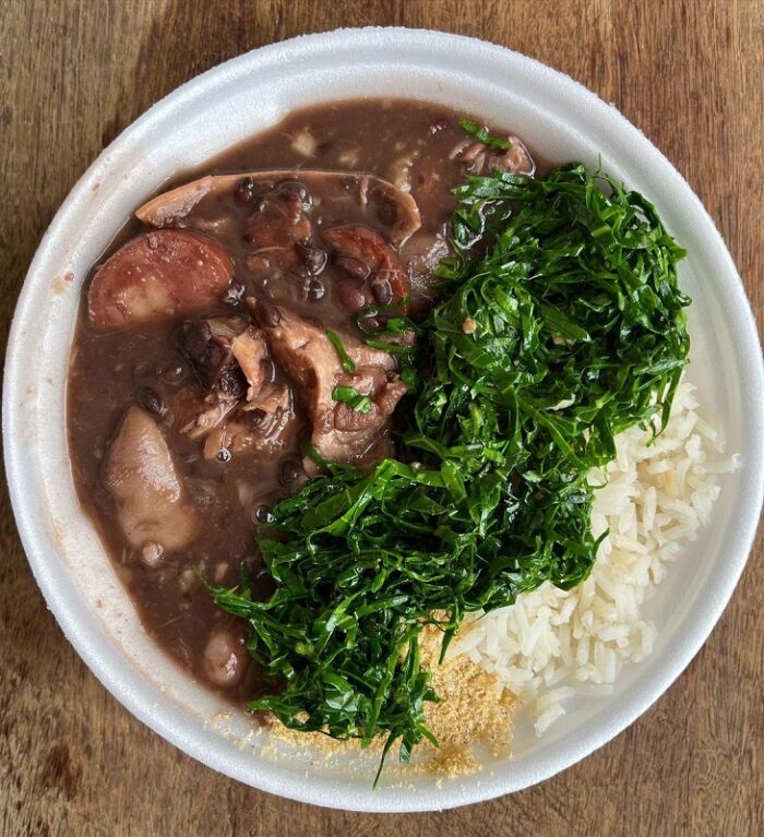 O Bar do Júlio é nota dez! 4 Feijoada TM