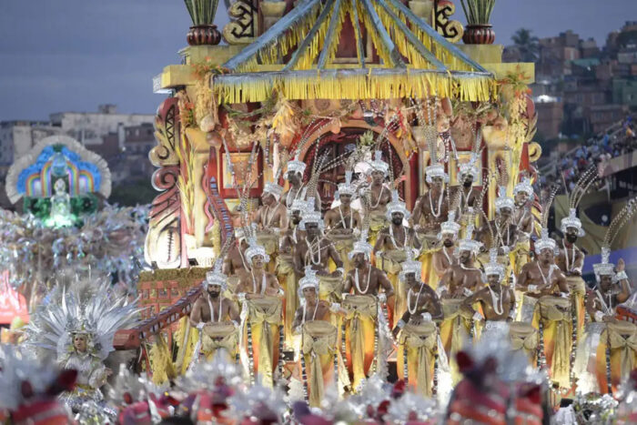 Nos 40 anos da Sapucaí, Viradouro é campeã do carnaval do Rio 1 Foto AlexFerro RioTur