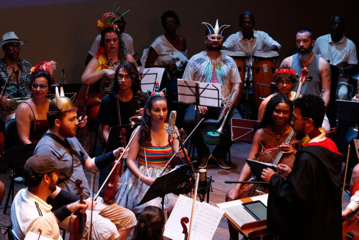Concerto de Carnaval da Orquestra Sinfônica Pró-Música UFJF recebe bateria do Só Love 1 Hugo Tardivo10