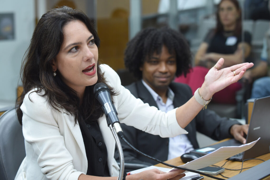 Governo do Estado se compromete a rever ICMS da Educação 2 Governo do Estado se compromete a rever ICMS da Educação