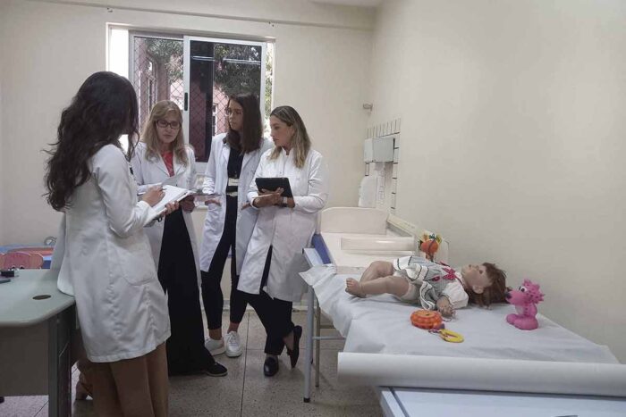 Teste do Pezinho ampliado identifica 1º caso de Atrofia Muscular Espinhal 1 TESTE DO PEZINHO DEBORA DRUMMOND IMPRENSA MG