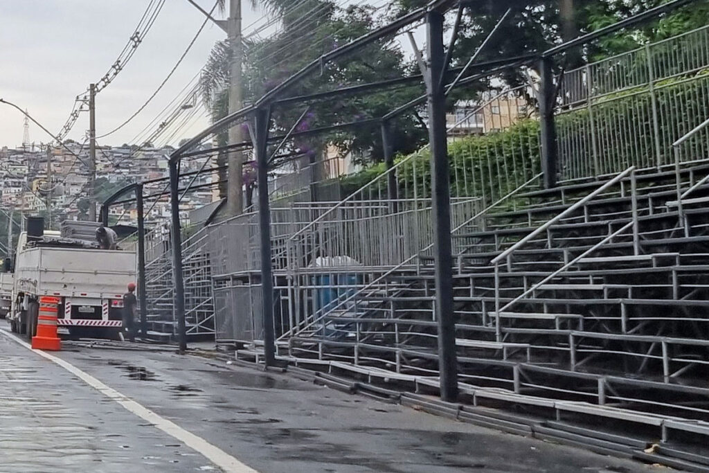 Avenida Brasil terá trecho com mão dupla para minimizar impacto no trânsito 1 avenida brasil passarela do samba