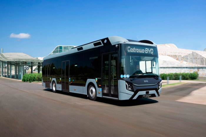 Conheça os 5 fatores que fizeram a BYD dominar o mercado de carros elétricos 2 além de carros elétricos, BYD tem ônibus elétrico
