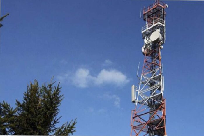 PJF anuncia liberação de sinal de celular em Monte Verde 1 celular