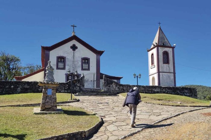 Comunidade de Ibitipoca questiona 'falta de assistência' da Arquidiocese de JF 1 Paroquia Nossa Senhora da Conceicao Ibitipoca LEONARDO COSTA