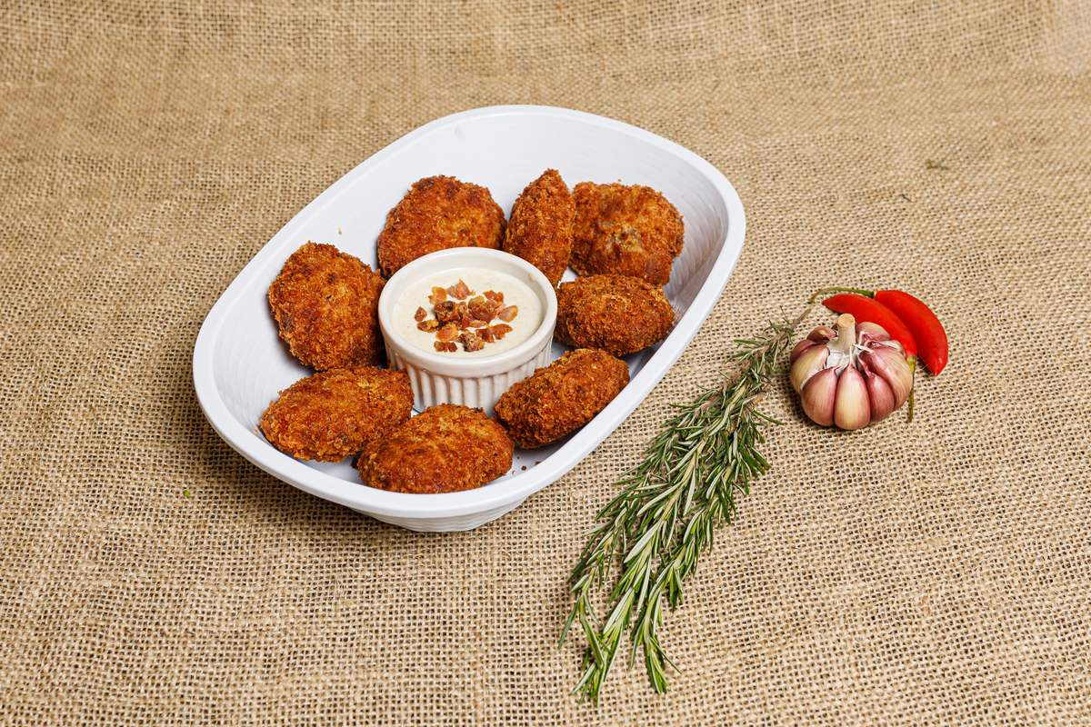 Conheça os pratos participantes do Comida di Buteco 2024 38 VISTA SERRANA CROQUETE A MODA SERRANA JF 2024 GUTEMBERG SILVA FERREIRA JUNIOR