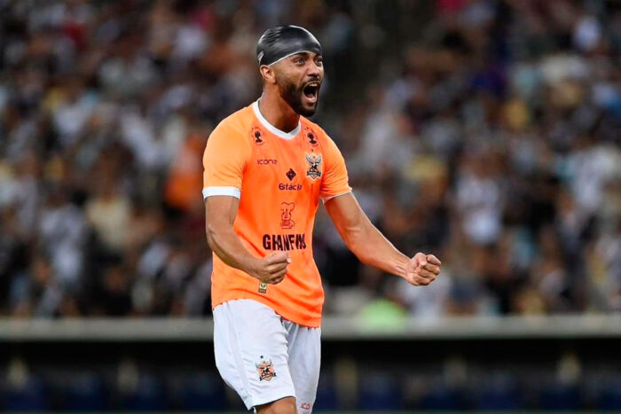 'Não chegamos na final à toa': juiz-forano do Nova Iguaçu projeta duelos contra o Flamengo 1 Albert é volante do Nova Iguaçu