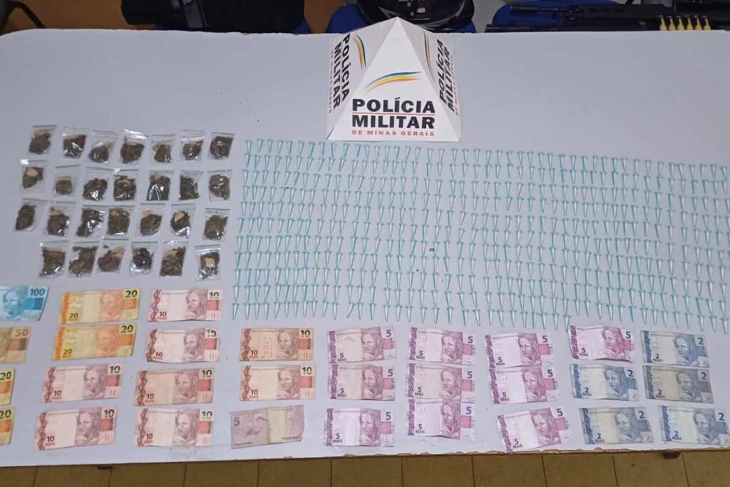 Homem em prisão domiciliar é preso com 530 tubos de cocaína 2 apreensao drogas matias barbosa foto pf