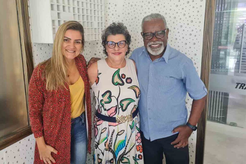 No mês da mulher, Cidinha Louzada destaca importância da 'paridade' e 'transversalidade' 1 cidinha louzada radio transamerica tribuna