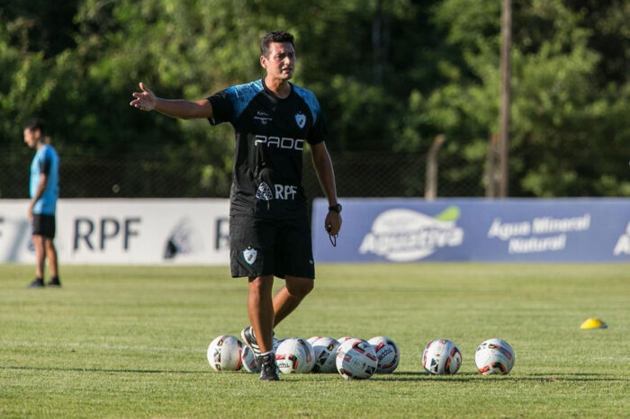 Tupi anuncia ex-auxiliar de Adilson Baptista como treinador 1 cyro leaes by reproducao instagram editada