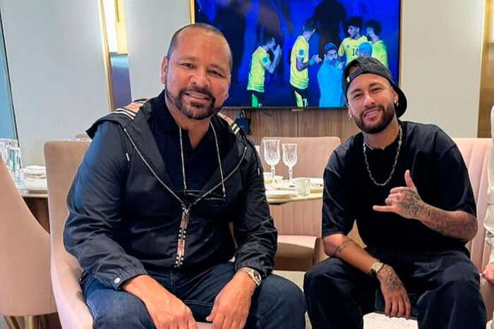 Pai de Neymar nega que vai pagar fiança de Daniel Alves 1 Neymar Pai e Neymar Jr. são amigos de Daniel Alves