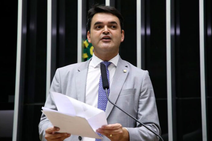 Prepare o bolso: Câmara aprova projeto de lei que recria o DPVAT 1 PL do DPVAT foi lido pelo deputado Rubens Pereira Jr. do PT