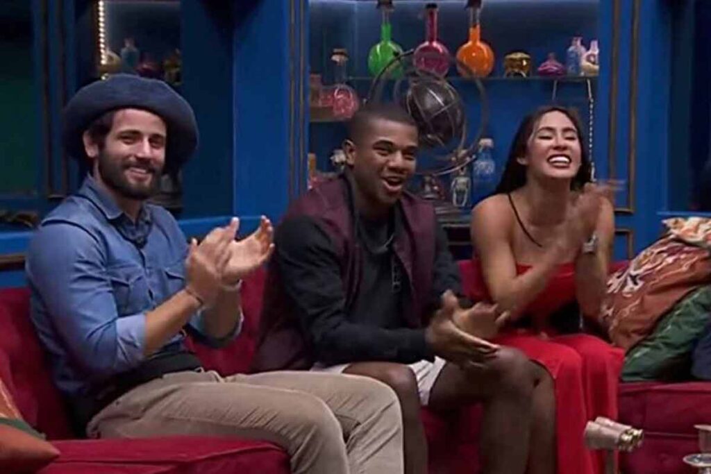 Enquete BBB 24: após choro comovente, brother dispara como favorito 1 Enquete BBB 24: após choro comovente, brother dispara como favorito