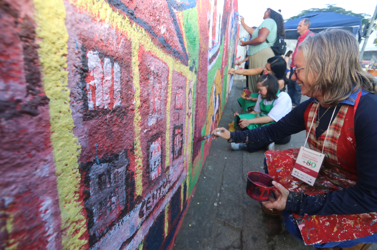 Muro próximo à Praça da Estação recebe intervenção de artistas e da população 4 muro juiz de fora