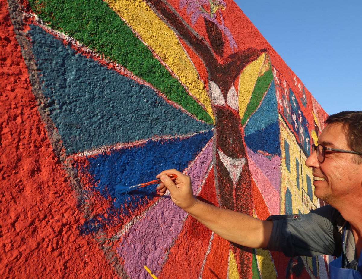 Muro próximo à Praça da Estação recebe intervenção de artistas e da população 3 muro juiz de fora
