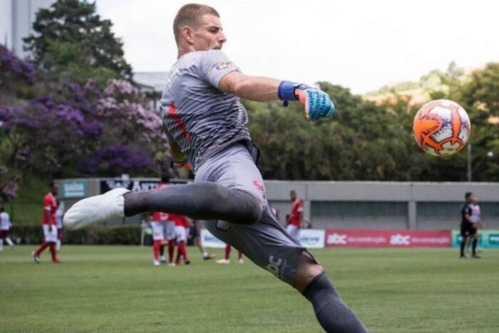 Aymorés anuncia goleiro ex-Baeta como reforço para o Módulo II 1 Aymorés
