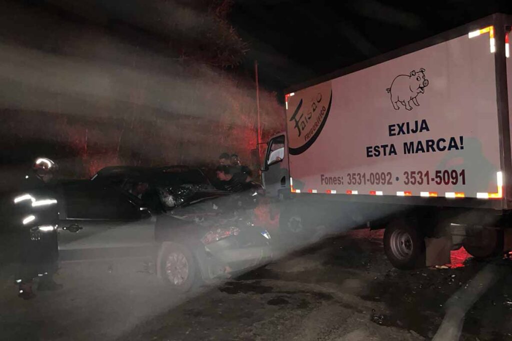 Idoso morre em acidente na MG-133 2 idoso morre em acidente