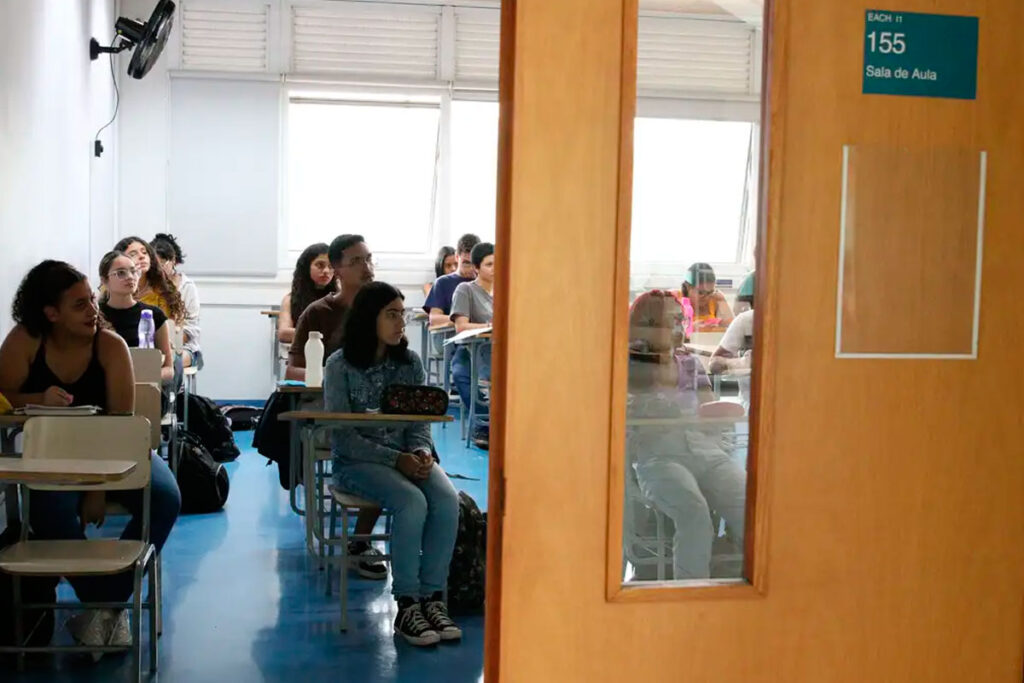 CNU: Segunda edição pretende preencher mais de 3 mil vagas 1 CNU 2025: Minas tem mais de 50 mil inscrições confirmadas