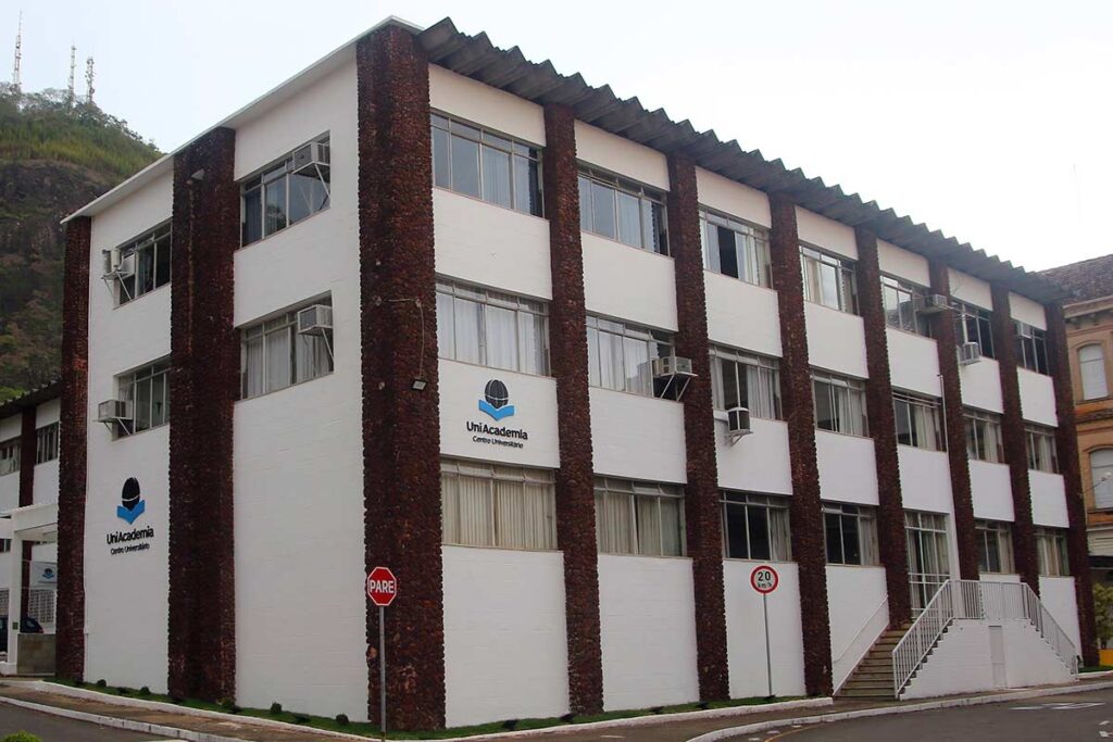 UniAcademia oferece apoio psicológico gratuito em Juiz de Fora para vítimas das chuvas, com inscrições on-line e encontros semanais.