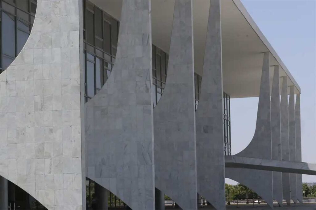 Lula contraria Congresso e permite 'saidinha' de preso para visitar família 1 congresso antonio cruz agencia brasil