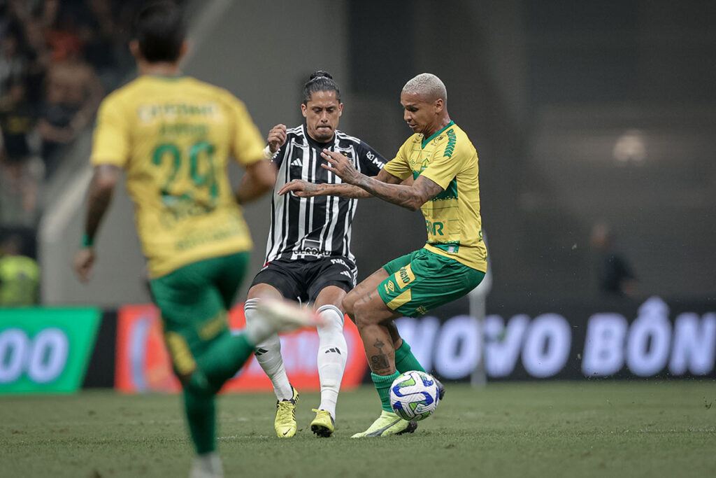 Dez times ainda correm riscos de rebaixamento no Brasileirão 1 cuiaba atletico by pedro souza atletico editada