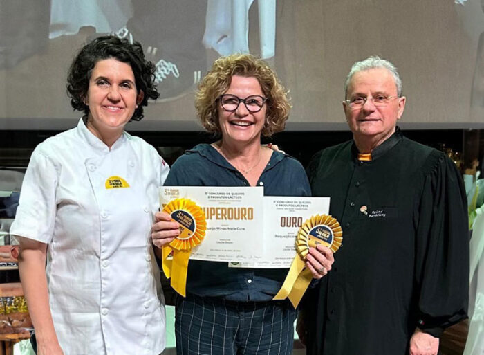 Coluna Cesar Romero - 28 e 29 de abril 5 jf por ai Premiacoes em Sao Paulo Premiacoes no Mundial do Queijo 260424 enviada pela Giglia