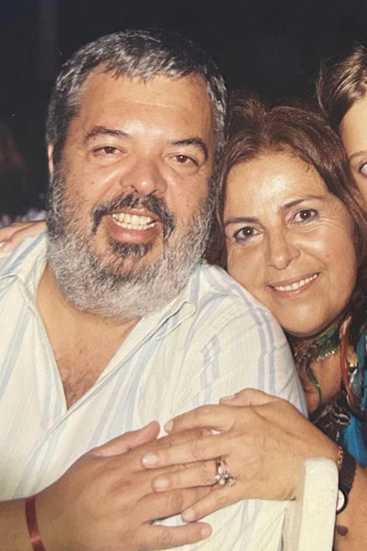 'Urbanos e Sacanas': crônicas de Amilcar Rebouças e ilustrações de Bello são reunidas em livro 2 Foto Amilcar e Maria Angelica arquivopessoal