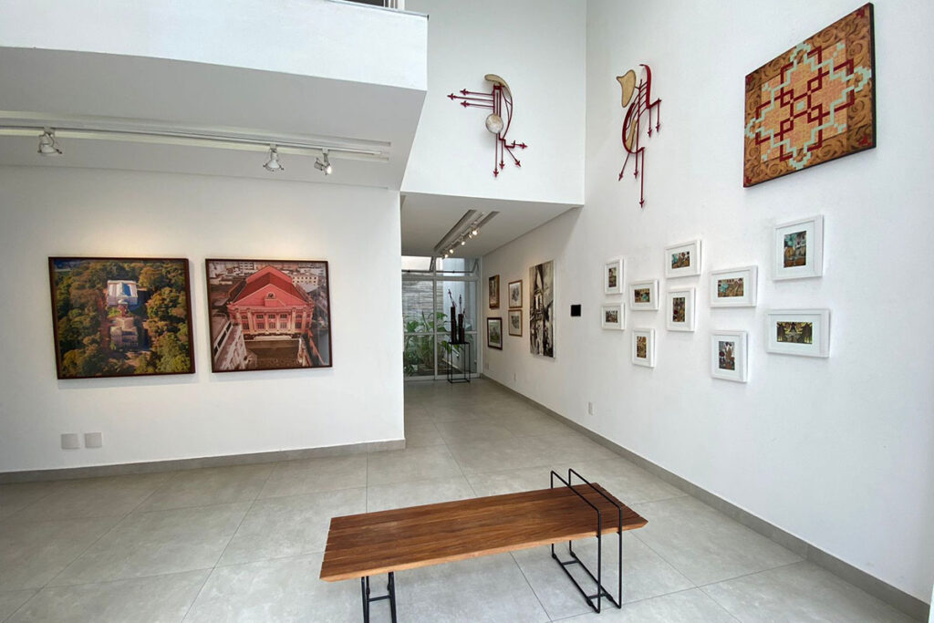 Mostra na galeria Hiato reúne artistas em homenagem ao aniversário de JF 3 Fotos Marina Castro4