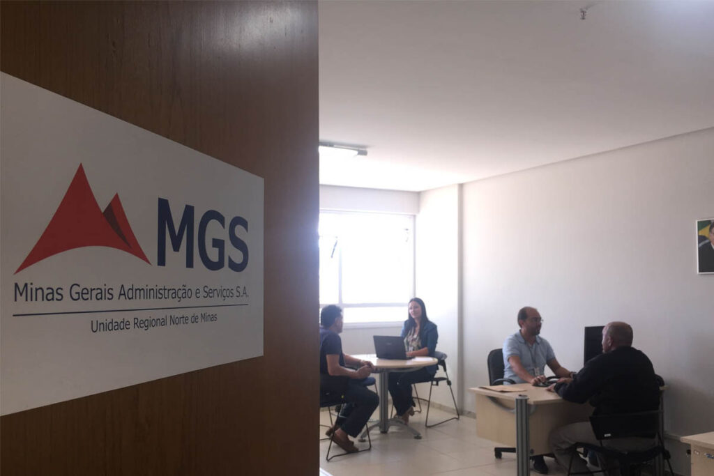 MGS recebe inscrições para vagas de operador de máquinas pesadas no Sul de Minas 1 MGS divulgacao