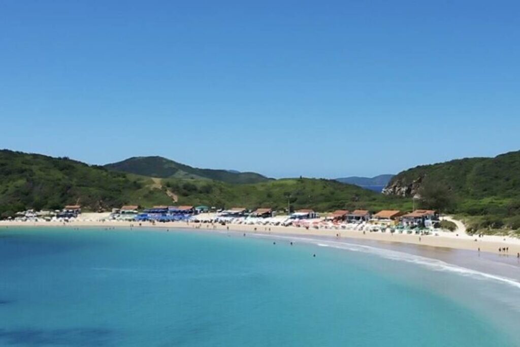 Quiosques de praia de Cabo Frio são demolidos por ordem da Justiça 1 Praia das Conchas em Cabo Frio região dos lagos