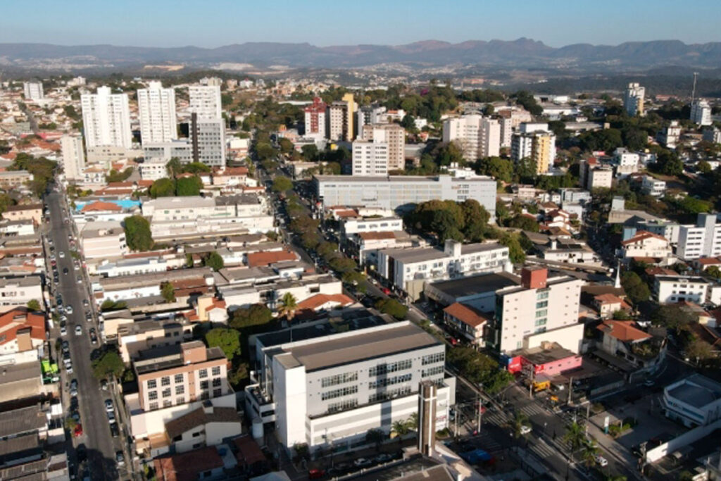 Prefeitura de Betim tem edital com mais de 1.300 vagas e salário de até R$ 8 mil 1 Betim