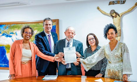 MEC oferece 80 mil bolsas a estudantes de licenciatura; saiba quem pode se inscrever 1 presidente anunciou as bolsas do mec