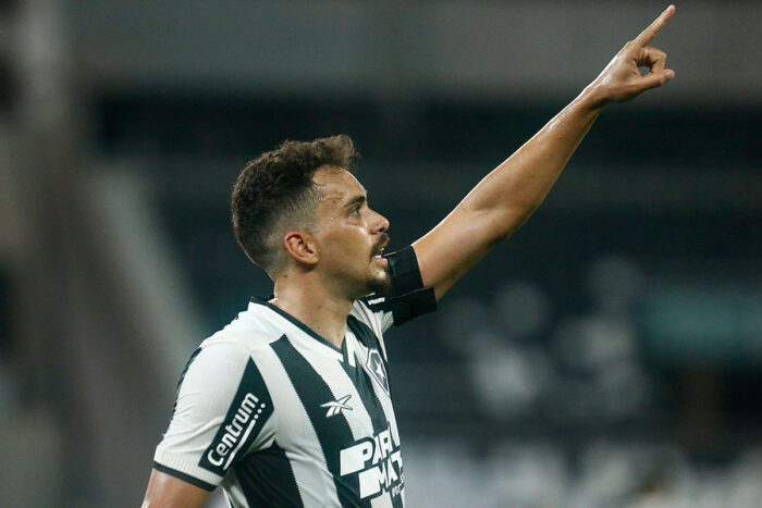 Vitória x Botafogo: onde assistir, horário e escalações do jogo da Copa do Brasil 1 eduardo botafogo by vitor silva editada