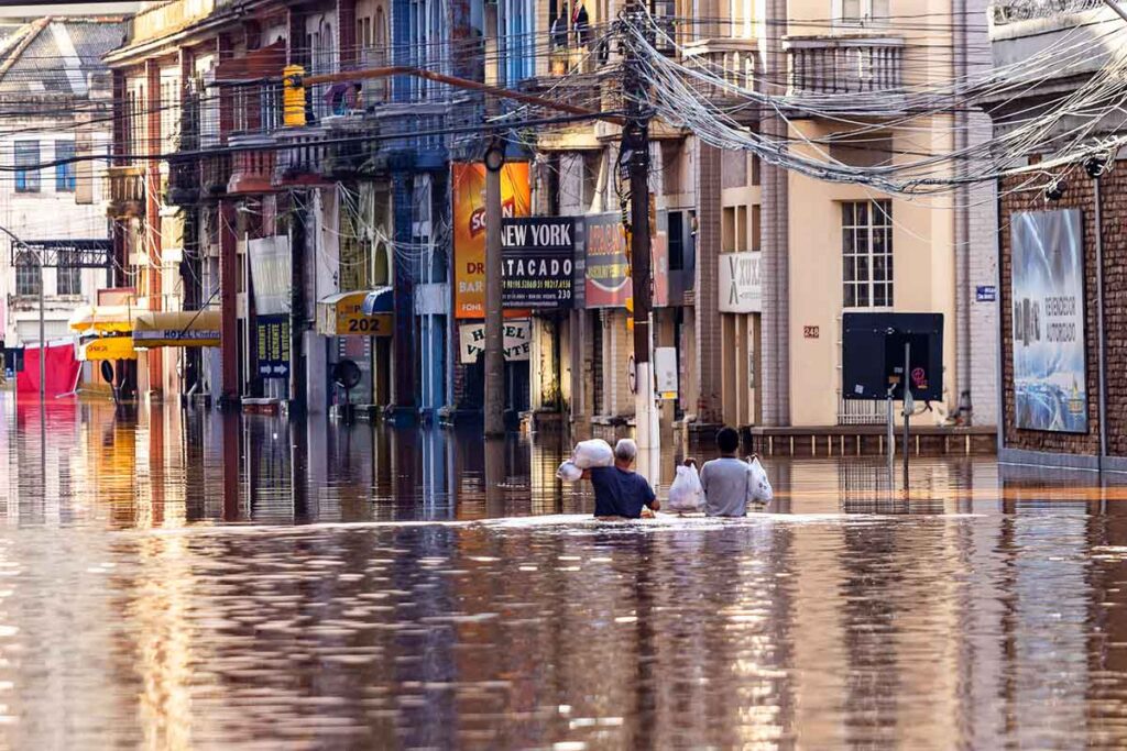Leptospirose: quais são os sintomas, formas de prevenção e tratamento? 1 enchente porto alegre Gustavo Mansur Palacio Piratini