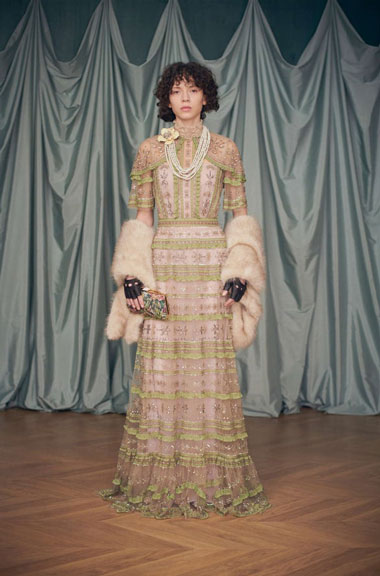 Coluna Cesar Romero - 23 e 24 de junho de 2024 4 Sucesso na moda da Italia JF POR AI Foto Divulgacao Valentino
