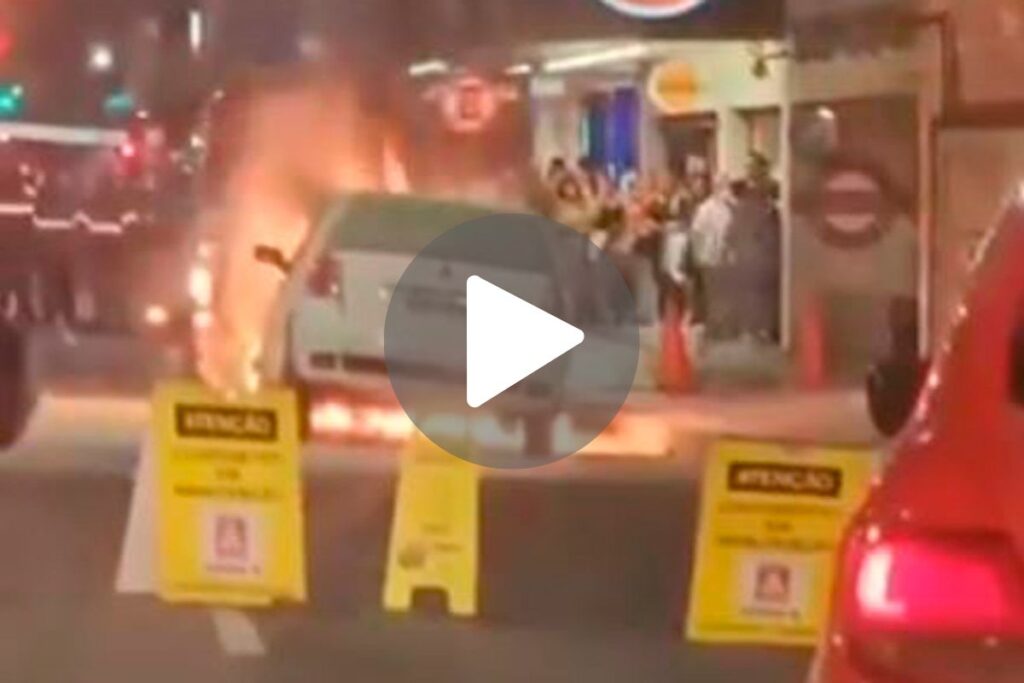 VÍDEO: Carro pega fogo na Avenida Rio Branco 1 carro pega fogo rio branco reproducao redes sociais dest