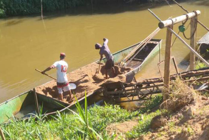 Estado multa empreendimentos minerários em R$ 260 mil por irregularidades 1 Fiscalização ambiental verifica irregularidades em 12 empreendimentos minerários na Zona da Mata